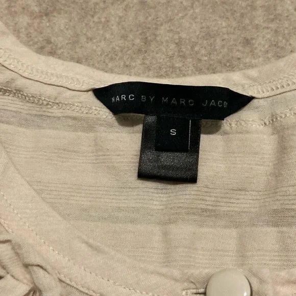 Button Ruffle Tank - Picture 3 of 8